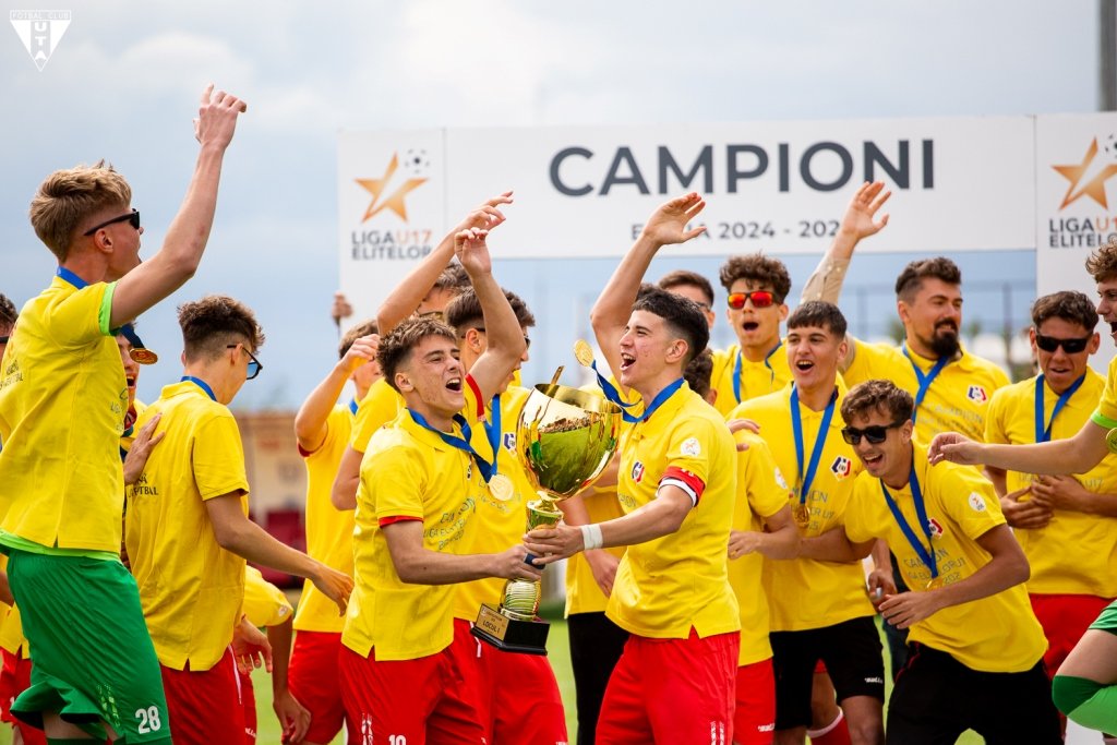 UTA a primit trofeul pentru câștigarea Ligii Elitelor U17 și și-a respectat statutul de campioană