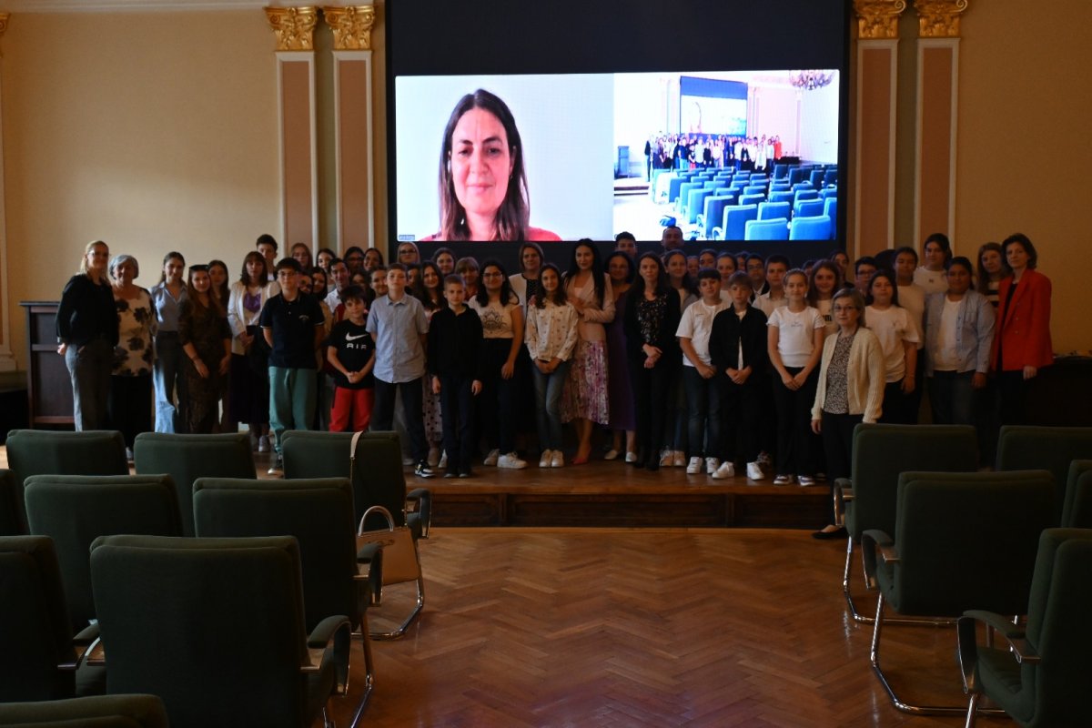 Educație pentru suflet și minte: două proiecte de impact derulate de Centrul Județean de Excelență Arad (FOTO)