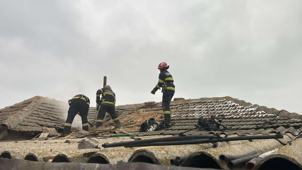 Incendiu la o casă în localitatea Felnac
