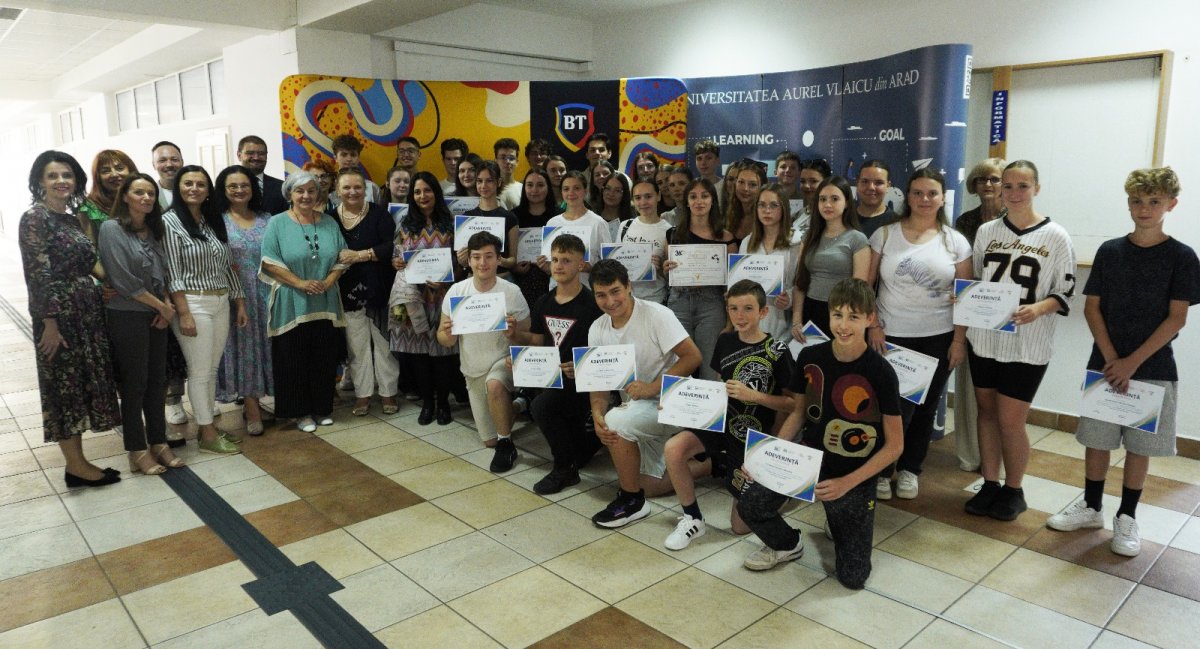 „Cunoaștere 360. Tineri învață tineri!” – un parteneriat pentru educație și solidaritate între generații