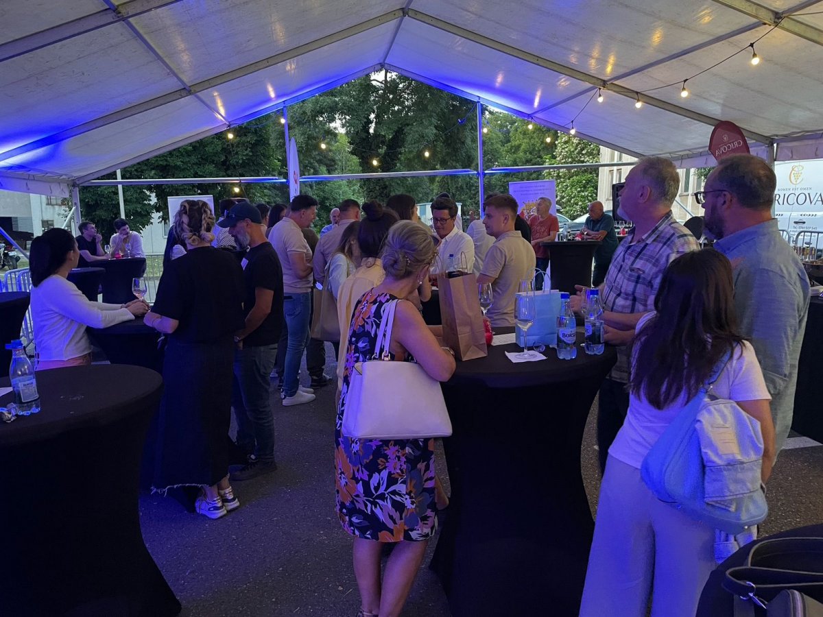Prima seară “Vin la Curte” - ediție specială s-a încheiat cu succes!