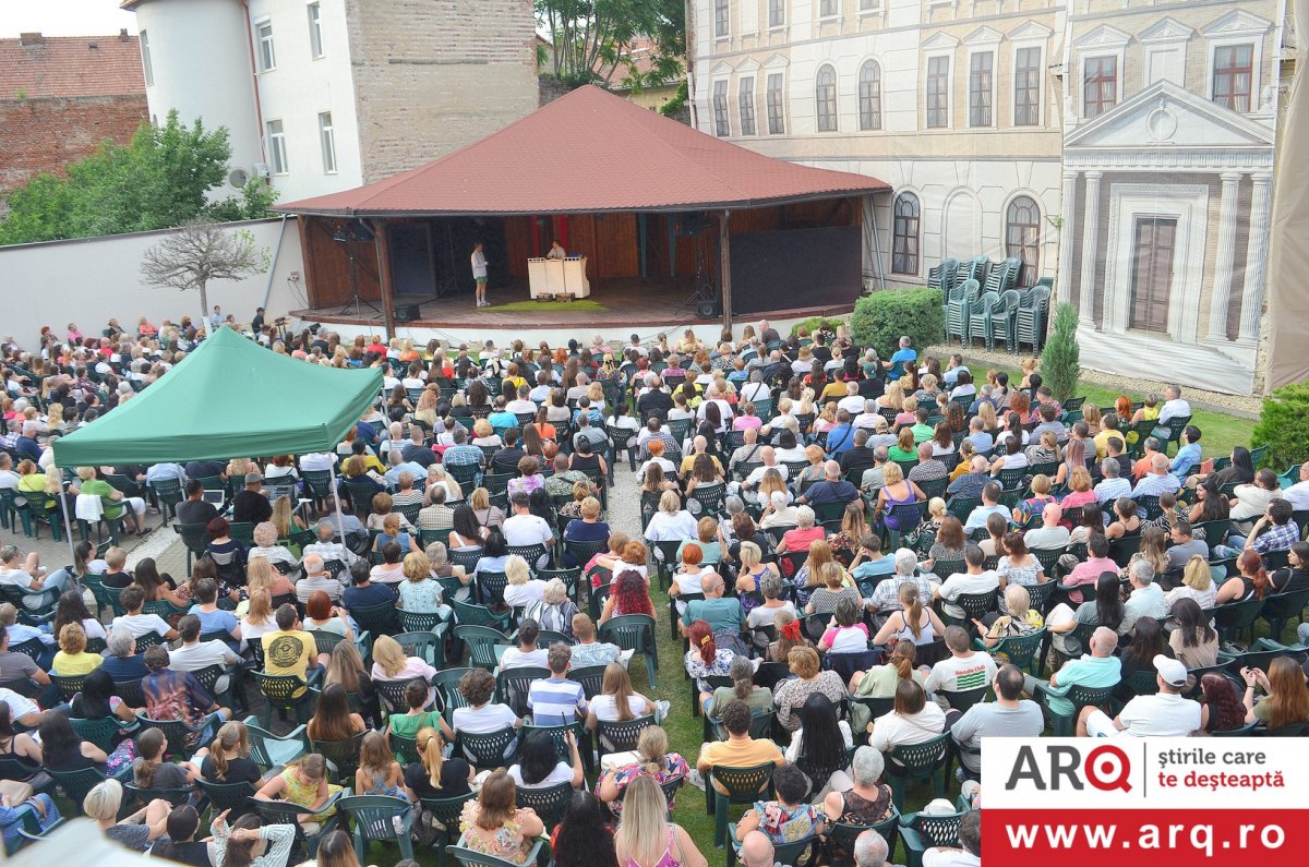 Peste 1000 de persoane miercuri la Teatrului de Vară ETHOS