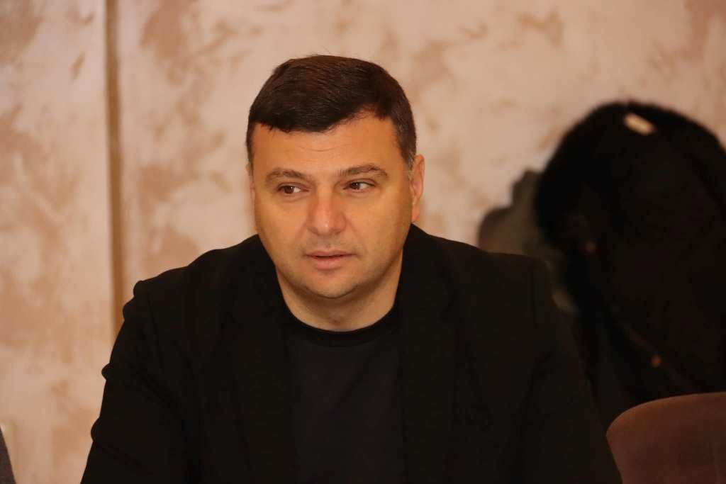 Sergiu Bîlcea: „Dorim să preluăm baza sportivă din Moneasa”