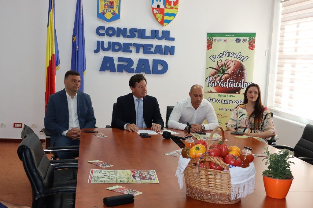Preambul la cea de a XV-a ediție a Festivalului Părădăicilor de la Macea (FOTO)