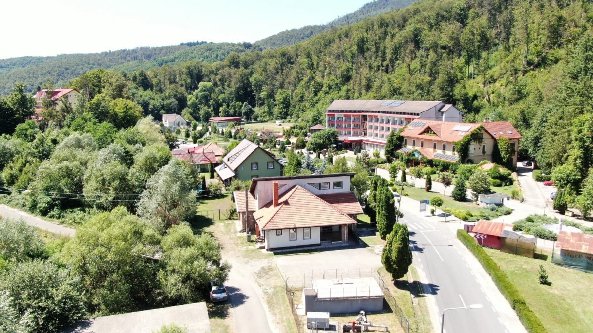 Tururi ghidate gratuite la Moneasa, despre filonul nobiliar al stațiunii, la Parada Clătitelor