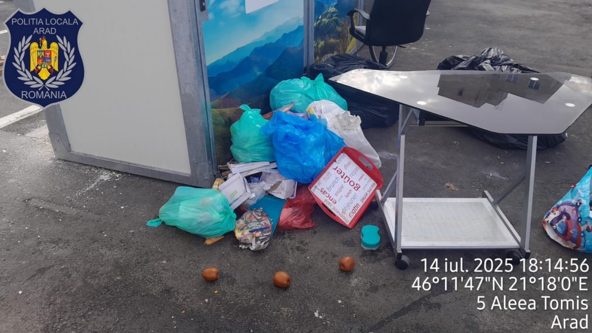 Două amenzi de 90.000 de lei pentru aruncarea deșeurilor pe domeniul public, în zona străzii Șezătorii (FOTO)