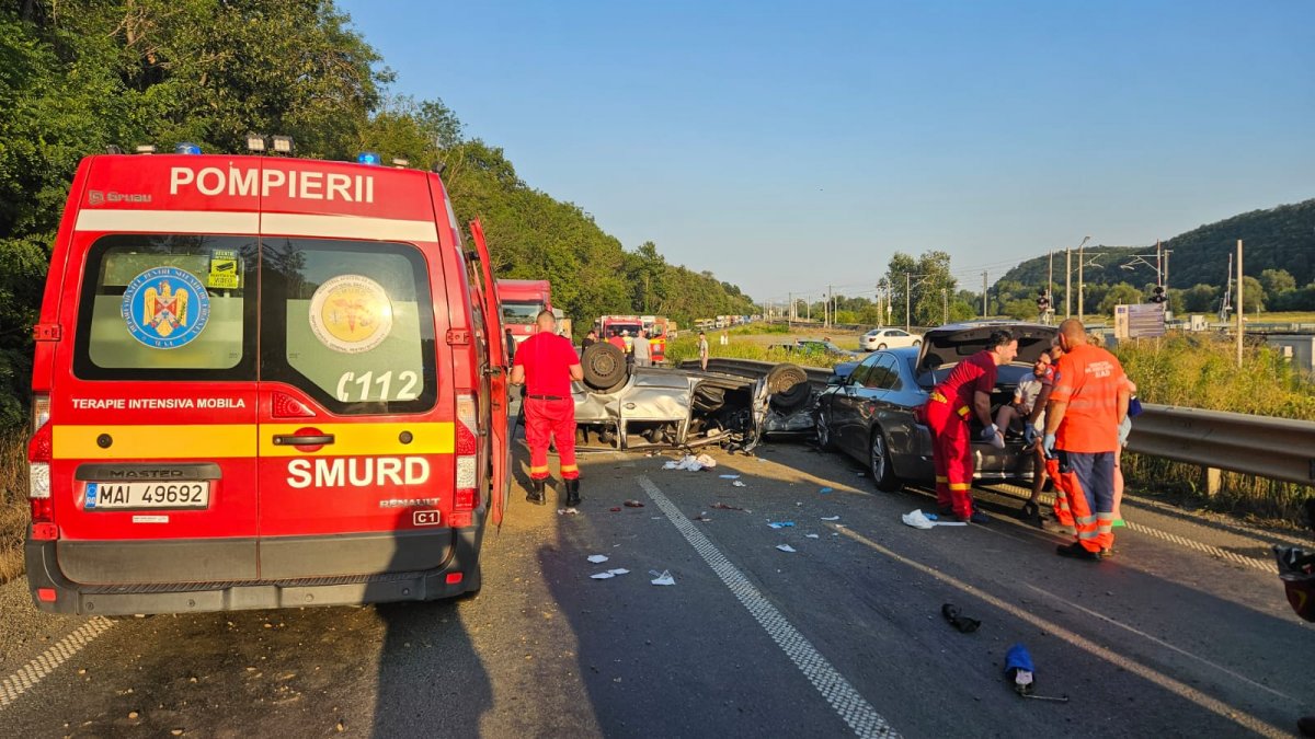 Accident rutier între trei autoturisme la intrarea în Lipova