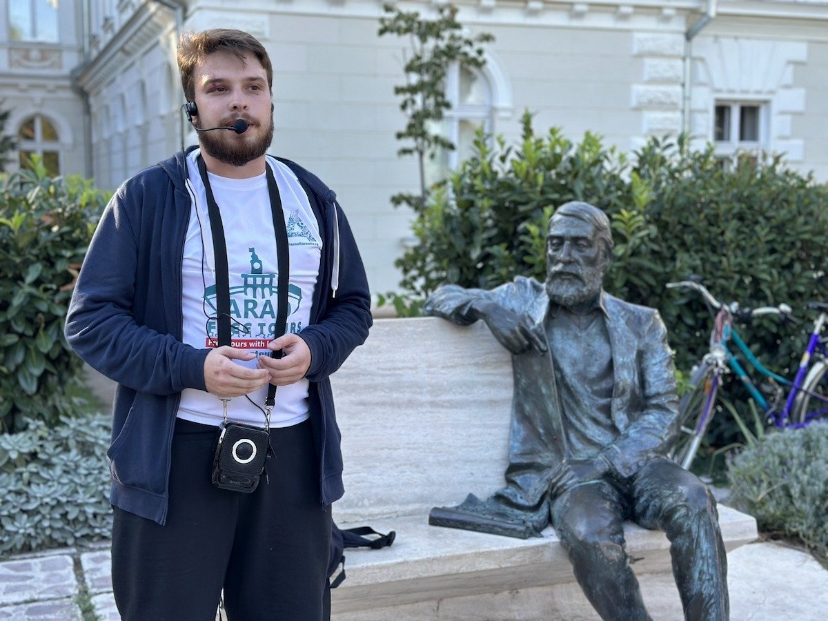 Arad Free Tours pe două roți – Turul „Aradul și Mureșul” a adus împreună comunitatea pe biciclete
