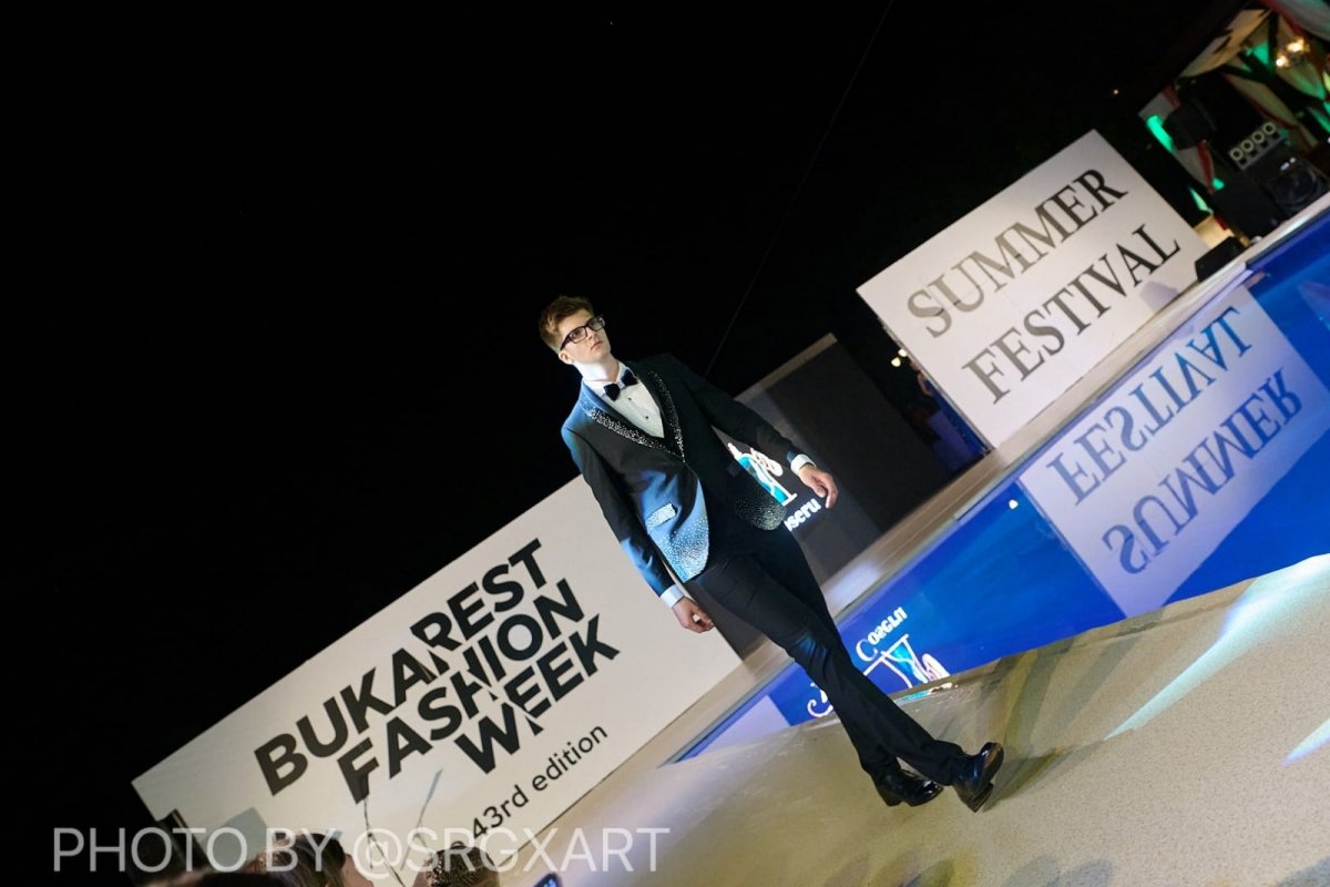 Modelele agenției Raw Models din Arad pe catwalkul oficial Bucharest Fashion Week