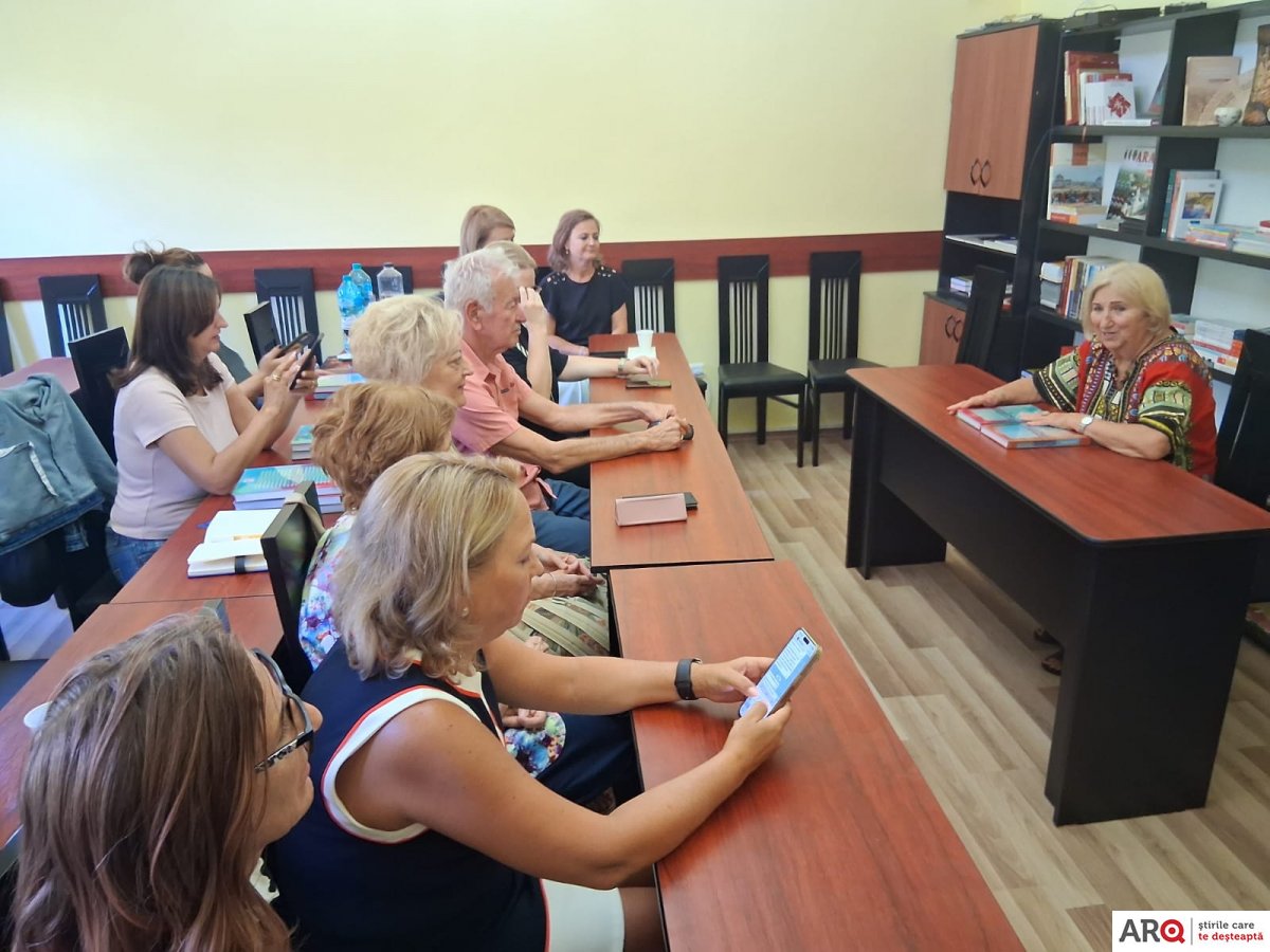 Asociația „SUSȚINEM EXCELENȚA” - invitați din diverse domenii, posibile modele pentru comunitate; un nou volum din „ATITUDINI Și CONFESIUNI”, lansat pe 24 septembrie (FOTO)
