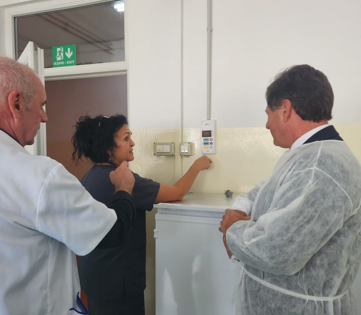 Pacienții Spitalului Județean Arad pot apela vocal personalul medical direct din pat!