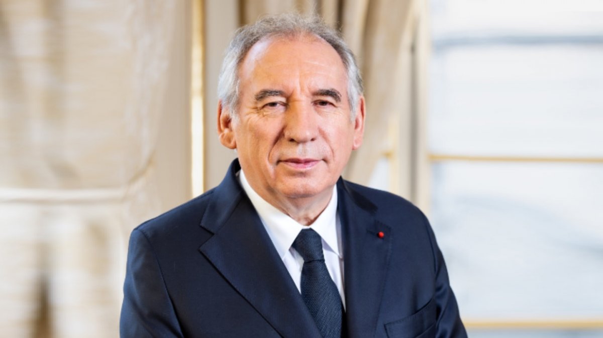 Franța intră într-o nouă criză politică: Guvernul Bayrou, demis în urma unui vot de neîncredere