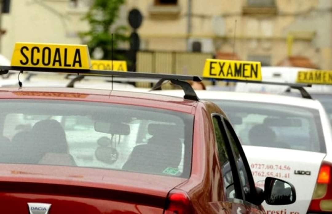 Proba practică pentru permis - în două zile de sâmbătă din luna octombrie