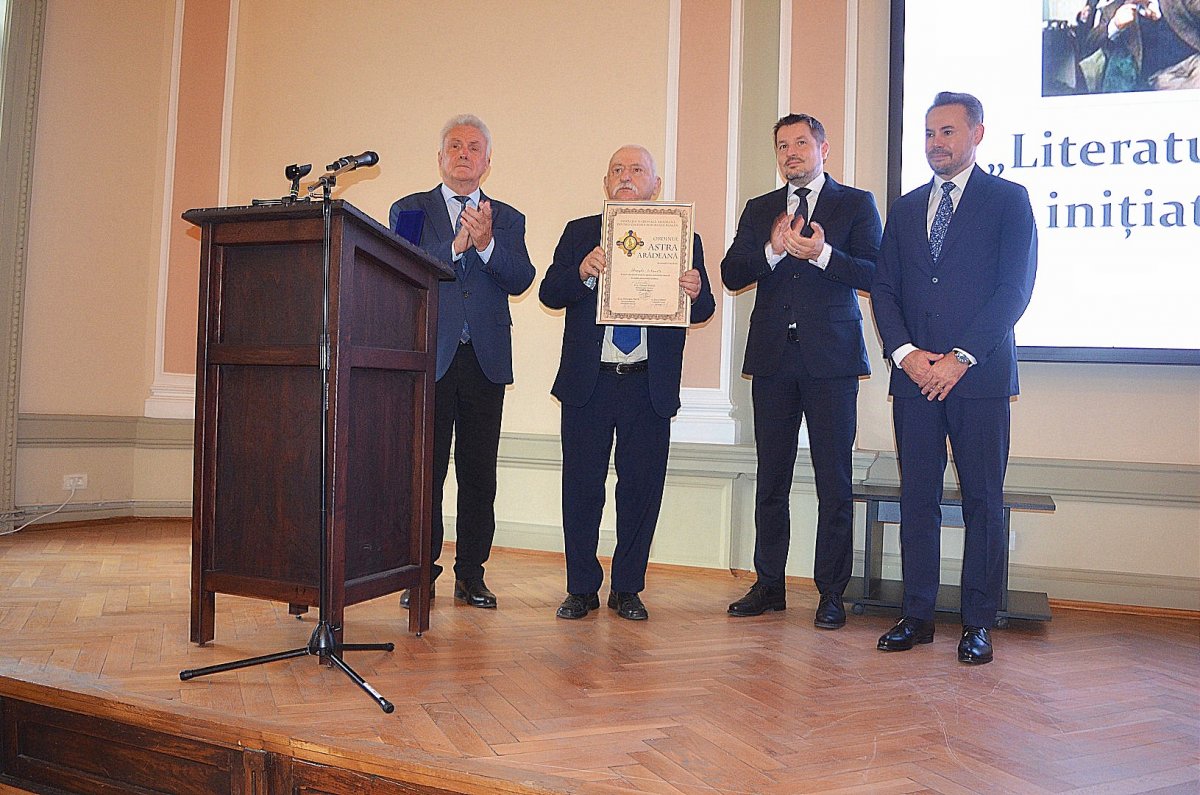 Domnului Gheorghe Schwartz, cu dragoste, la opt decenii ...
