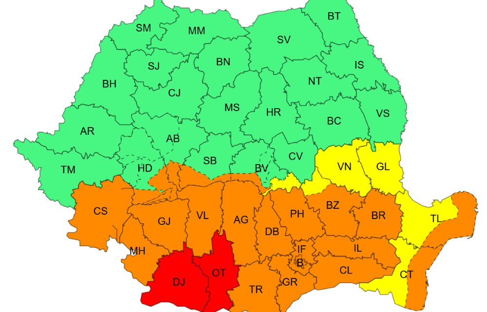 Început de OCTOMBRIE sub asediul naturii: COD ROȘU de ploi torențiale și viscol! Autoritățile intră în alertă