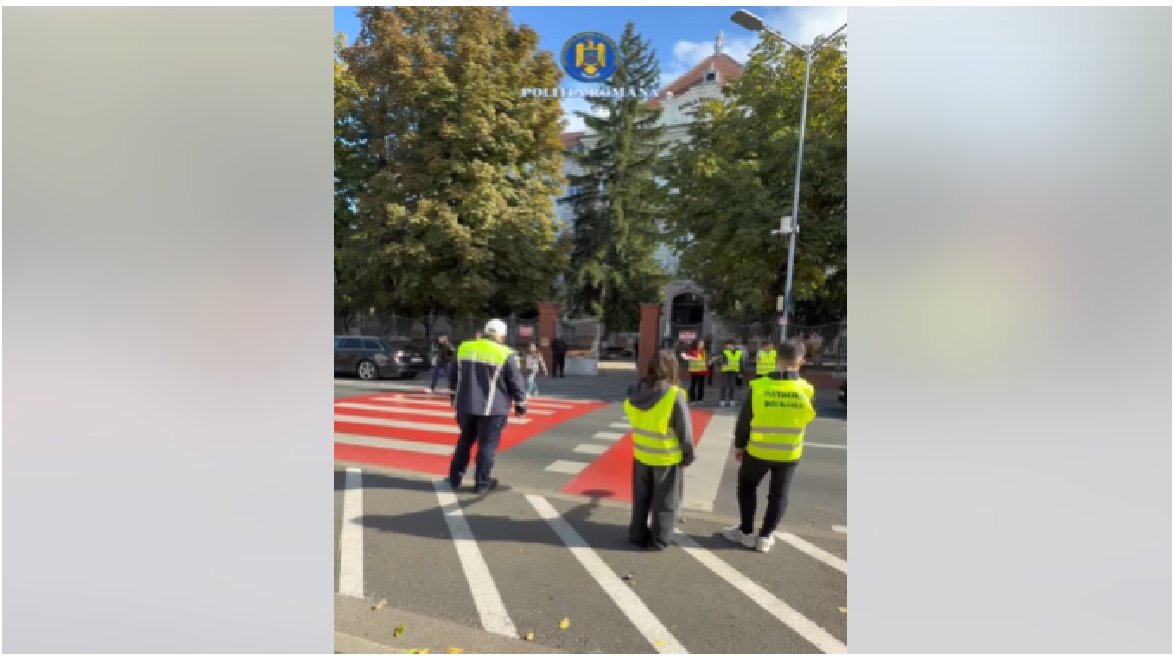 Educație rutieră aplicată: Patrula Școlară a fost activată la Colegiul Național „Preparandia - Dimitrie Țichindeal” (VIDEO)