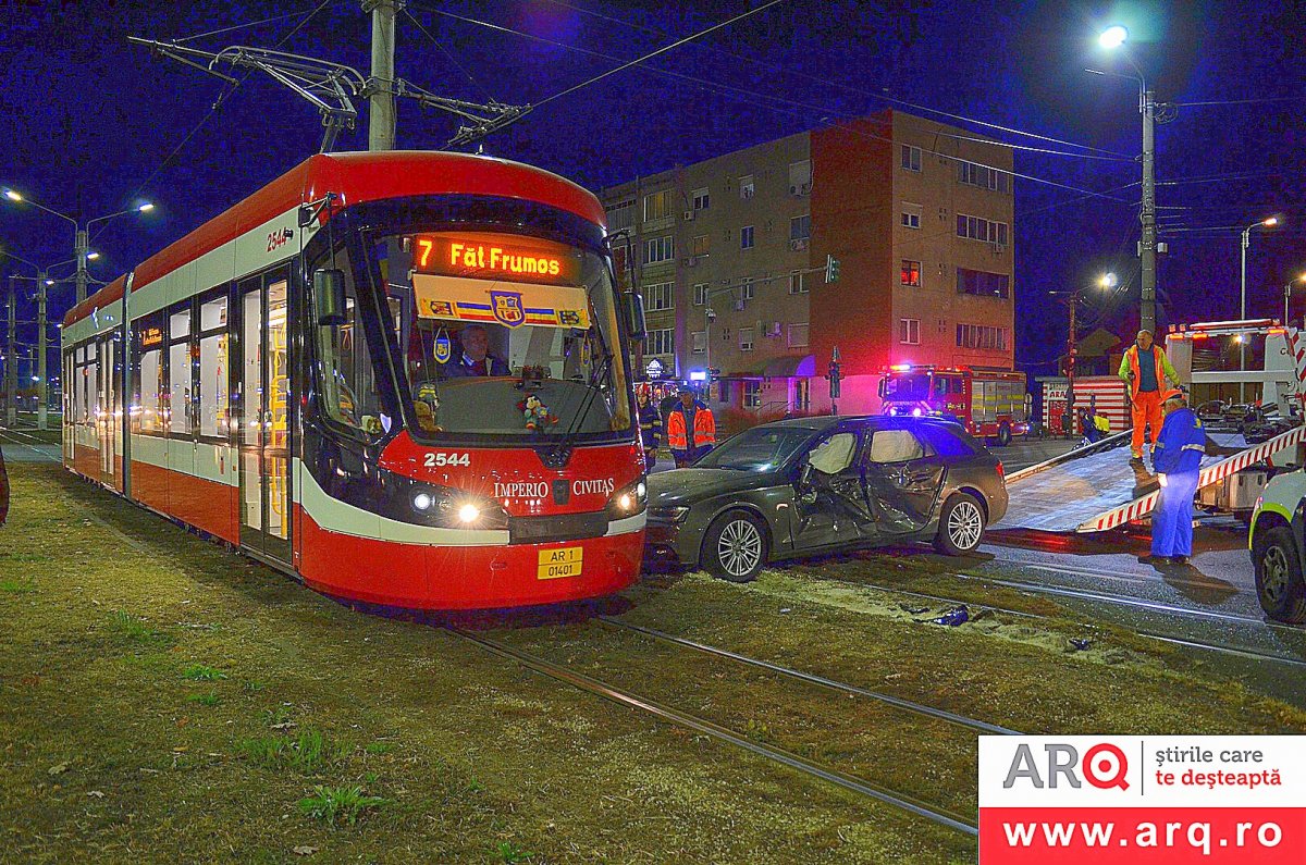 Cu un biet Audi împotriva unui ditamai Imperio Civitas (30 Foto)