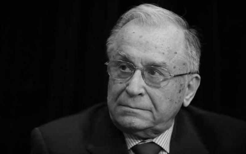 Fostul președinte Ion Iliescu a murit