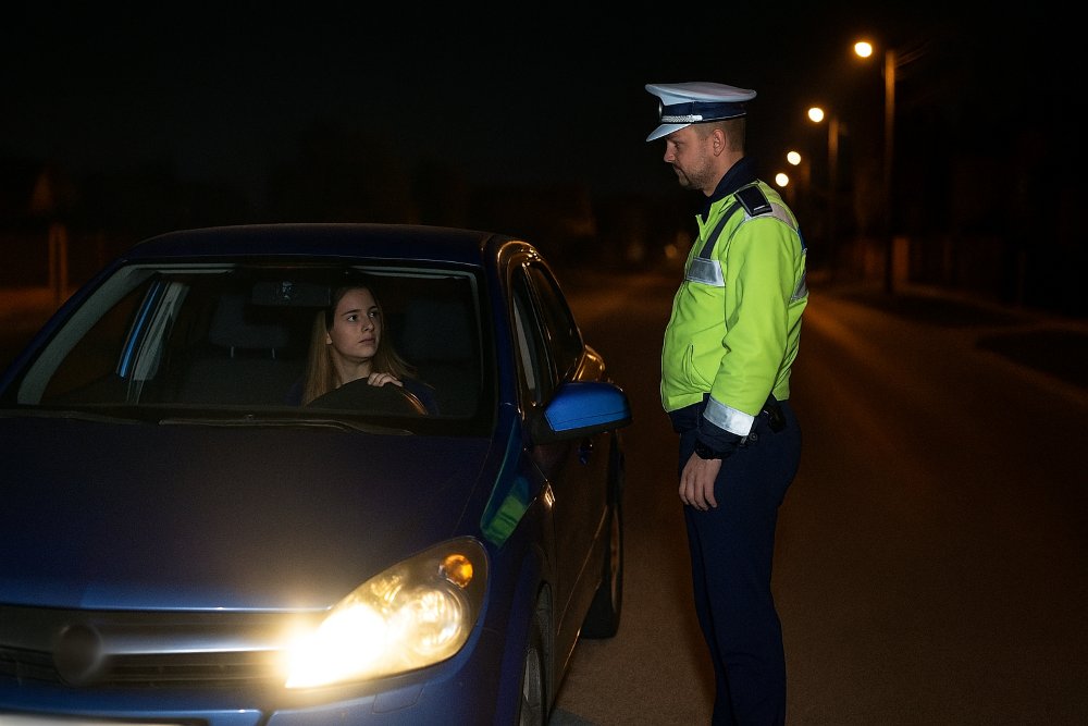 Șoferiță de ocazie oprită la Dorobanți: 0 la permis, 100% încredere în sine