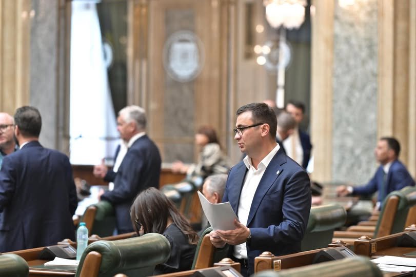  Senatorul Glad Varga: „Eliminarea indemnizației compensatorii pentru judecătorii CCR este un gest de normalitate și responsabilitate față de contribuabili”