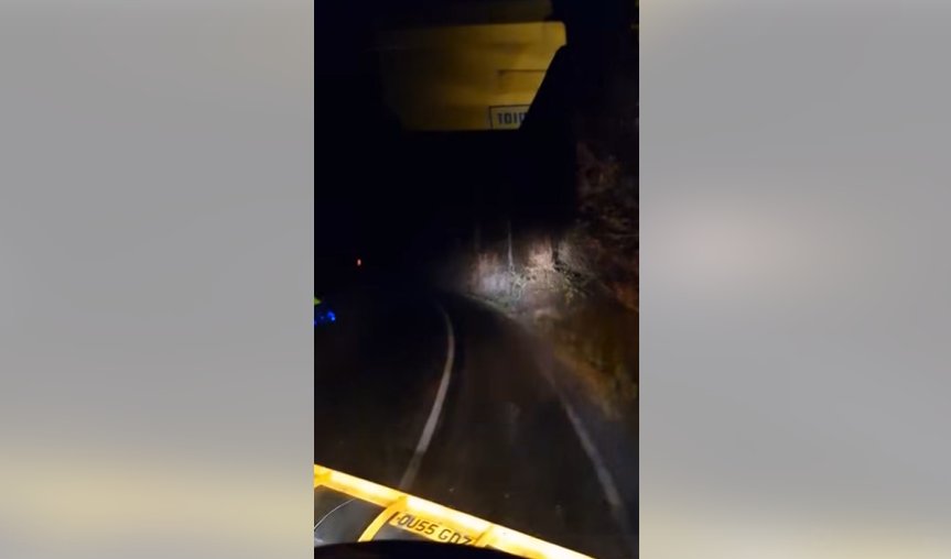 Prima zăpadă a iernii în județ: utilajele de deszăpezire pregătite pentru intervenție