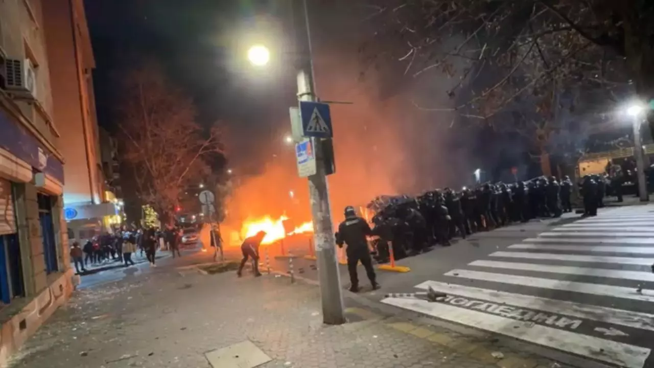 Președintele Bulgariei cere demisia guvernului, după protestele violente față de proiectul de buget