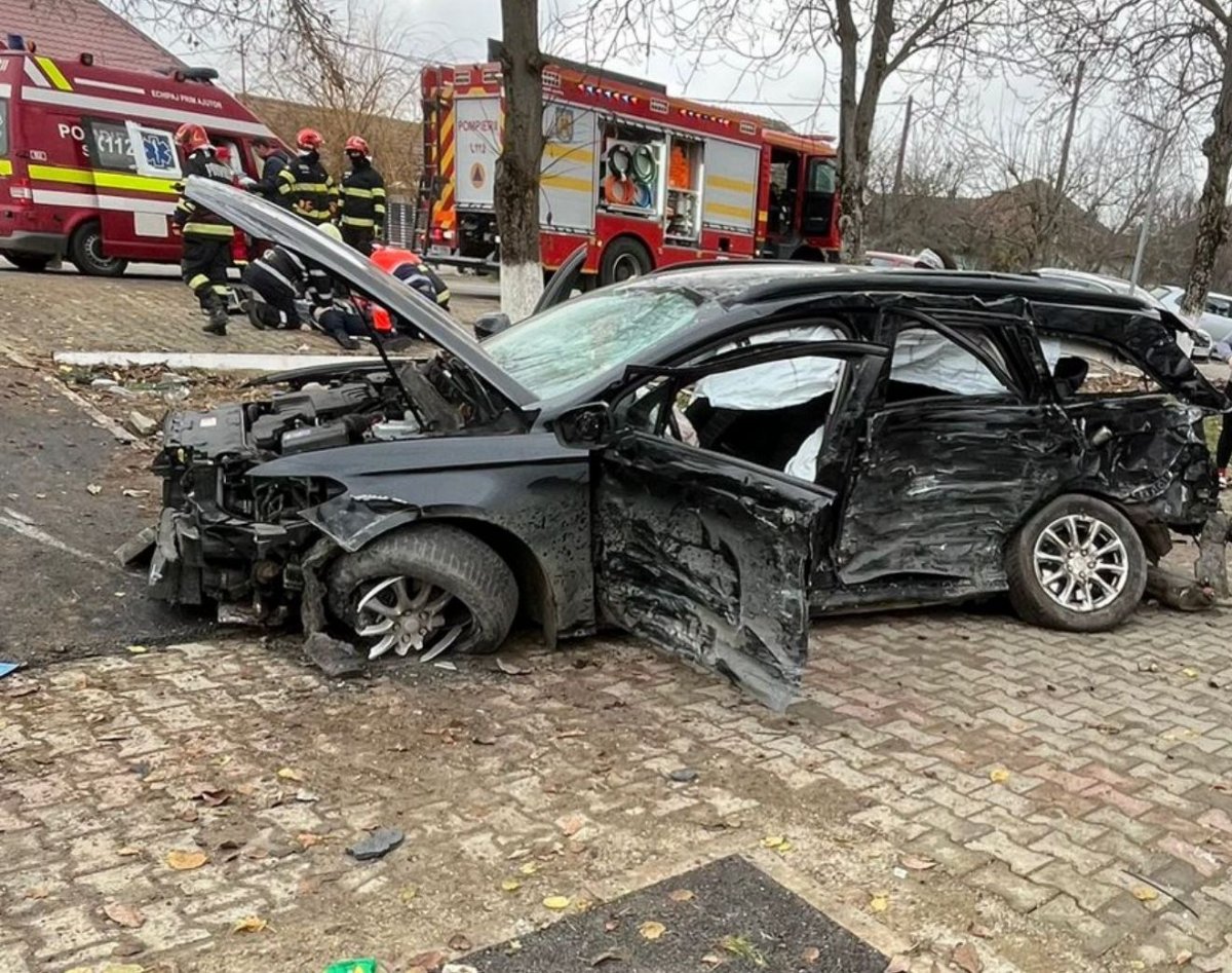 Bărbat de 25 de ani mort în accident rutier între un camion și un autoturism la Șicula 