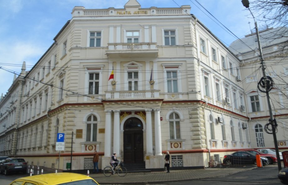 Program special la Tribunalul Arad în perioada Sărbătorilor de Iarnă