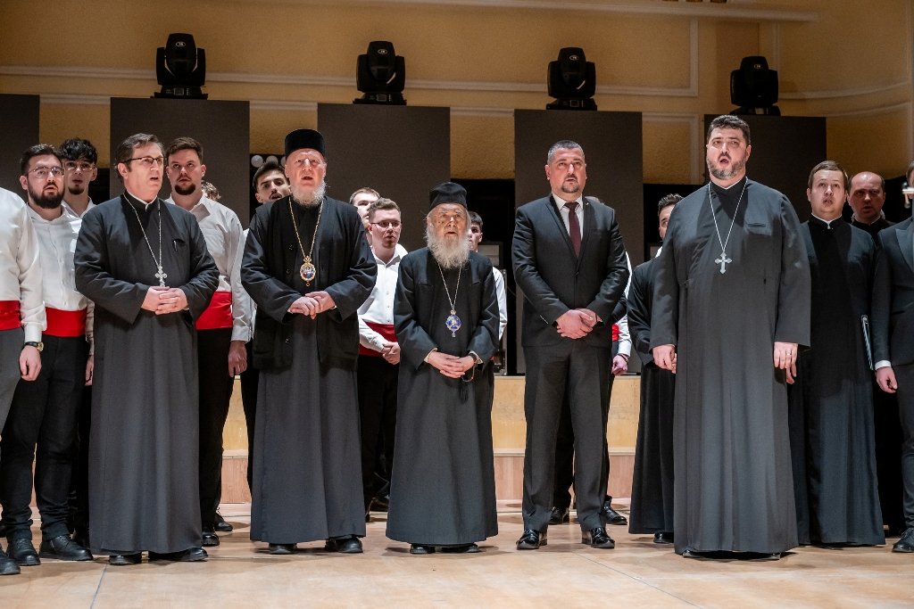 „Colind străbun” – concertul care a adus bucuria Crăciunului în inimile arădenilor