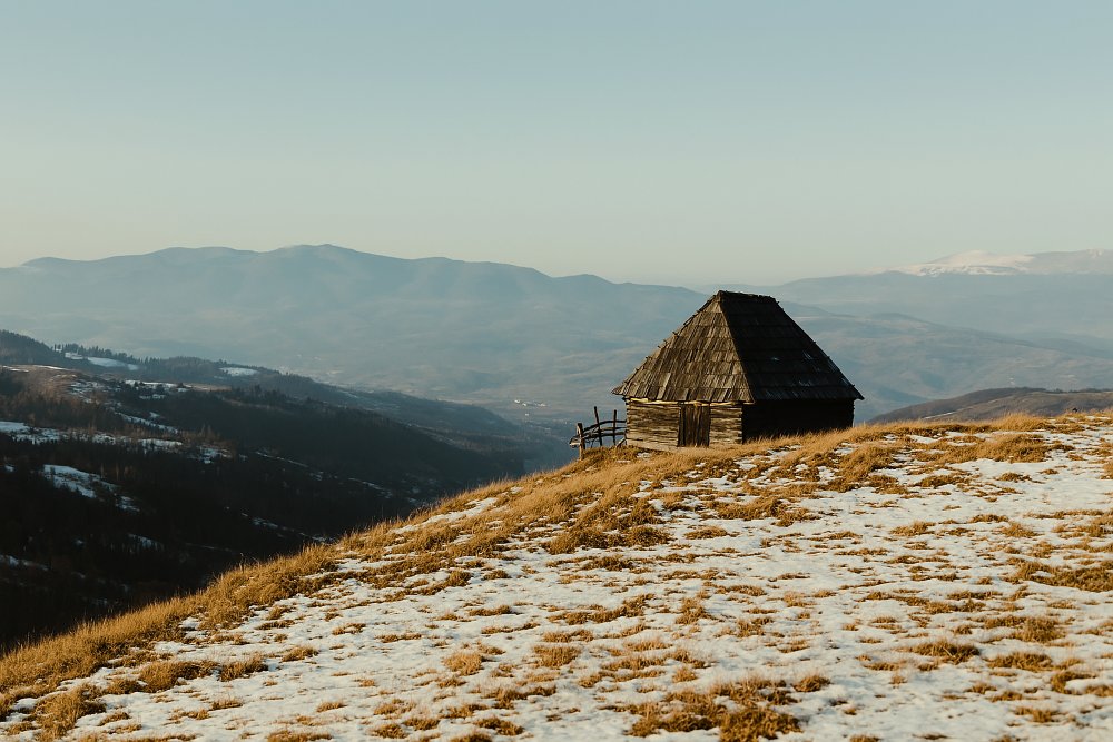 Zăpada, un lux în viitor și în România; stațiunile montane se reinventează