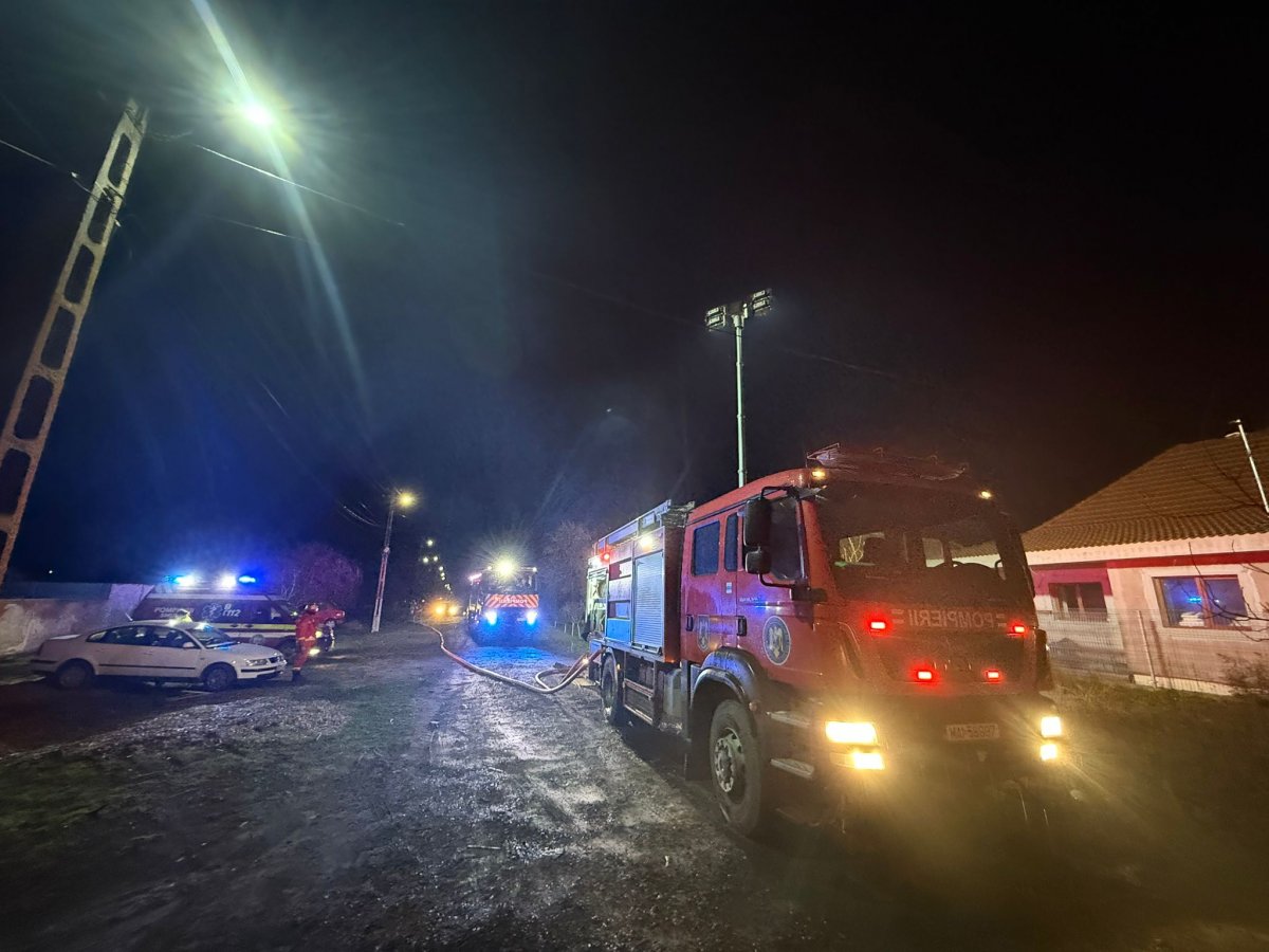  Incendiu izbucnit la o casă din localitatea Șofronea