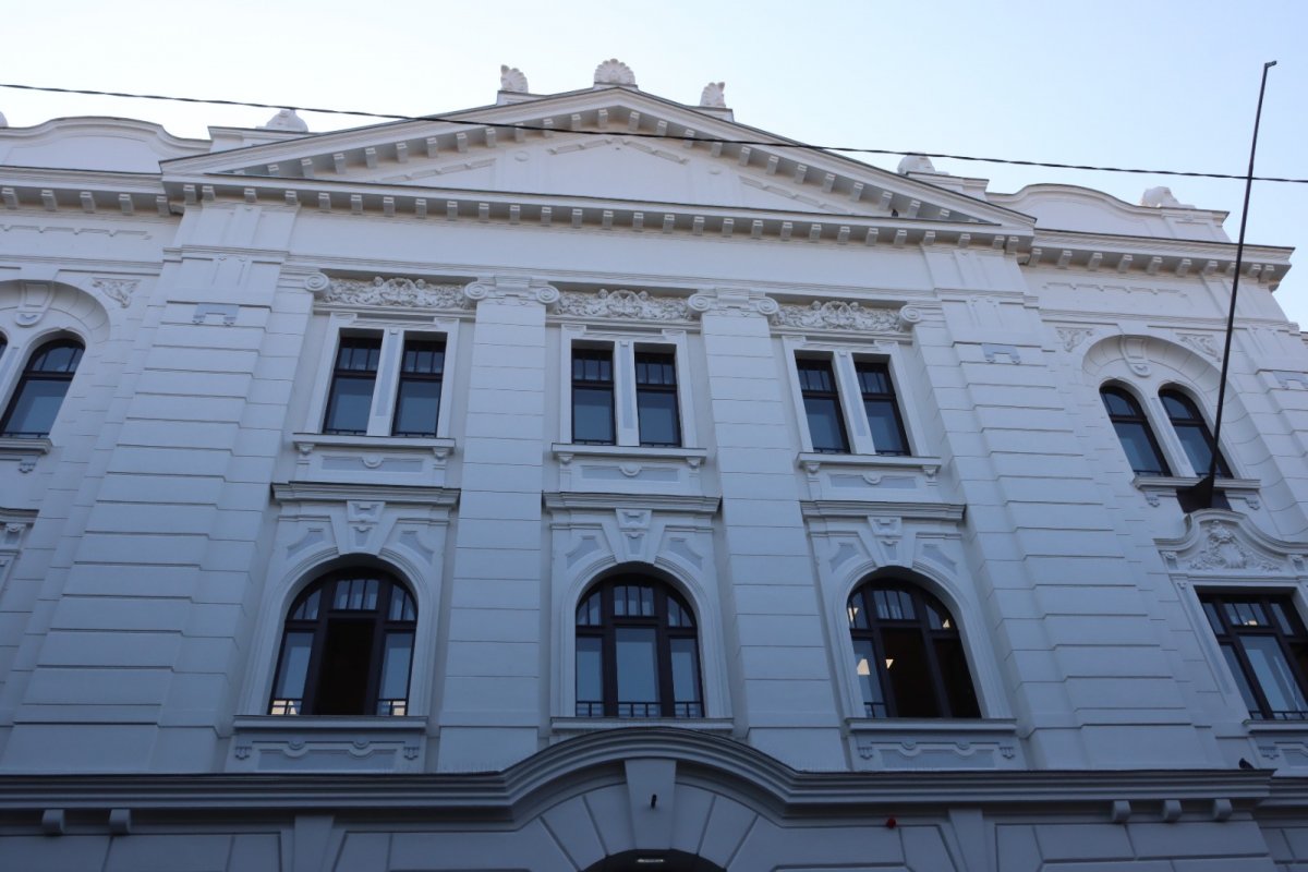 Biblioteca Județeană „Alexandru D. Xenopol” Arad se redeschide pentru cititori