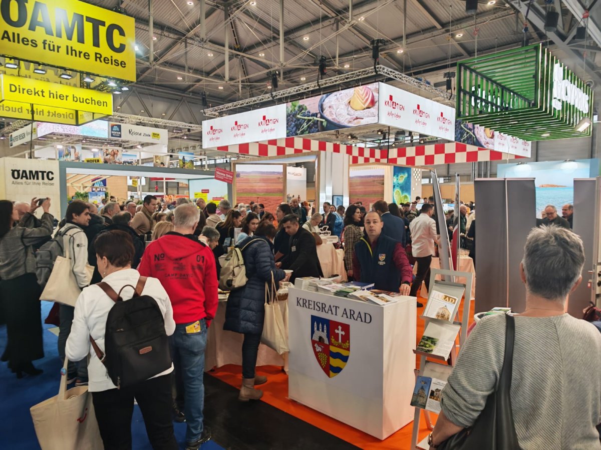 Județele Arad, Timis, Bihor și Sibiu, promovate ca destinații turistice la târgul de la Viena (FOTO)