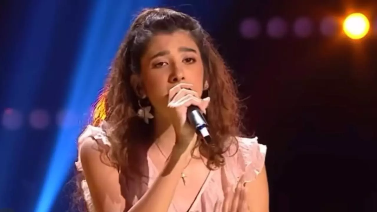 Charlize a ajuns în marea finală a competiției „The Voice of Europe 2025” și reprezintă România pe scenă. Fiecare vot contează!