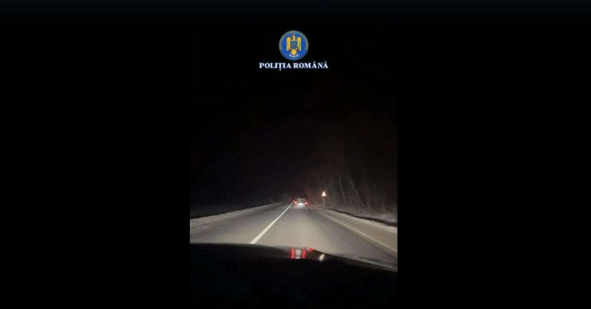  Cursă nebună pe DN7: polițiștii au urmărit și oprit un minor de 12 ani aflat la volanul unei mașini furate