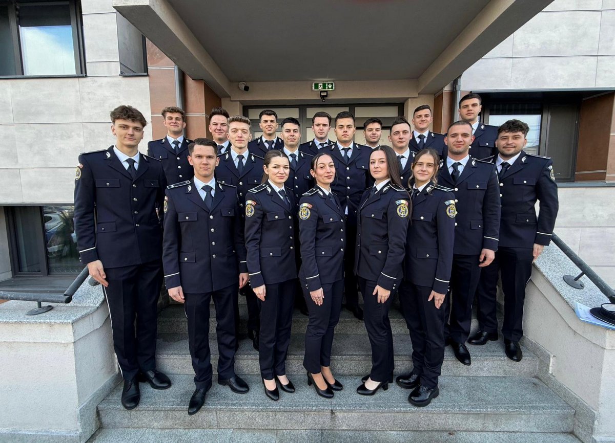 Forțe proaspete în Poliția arădeană: 22 de absolvenți încep cariera operativă
