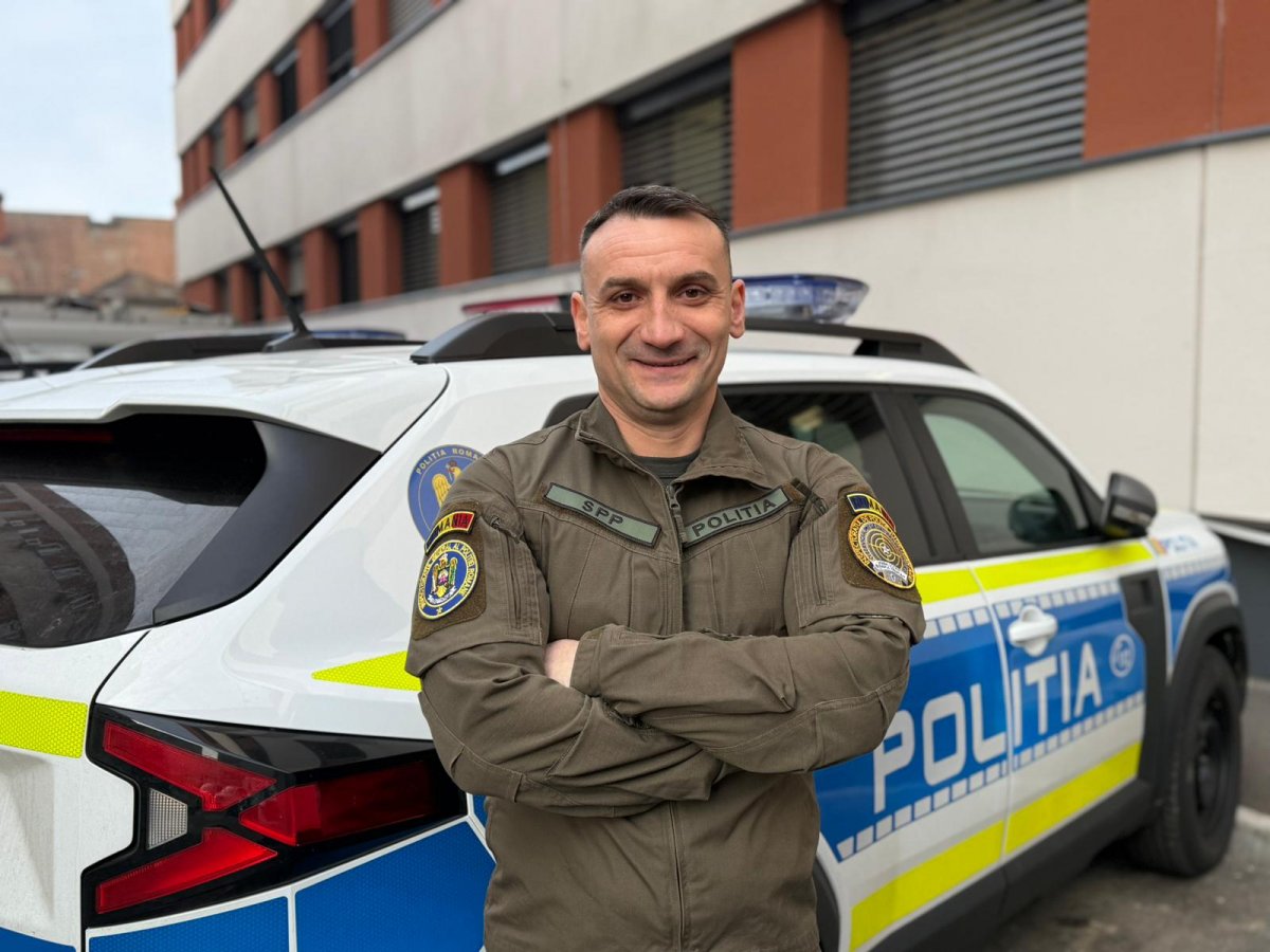 Femeie salvată între vitrinele cu plăcinte: reacția fulger a unui polițist