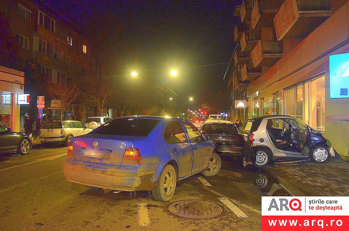 TRIUNGHIUL BERMUDELOR din centrul Aradului a bifat încă un accident astă-seară
