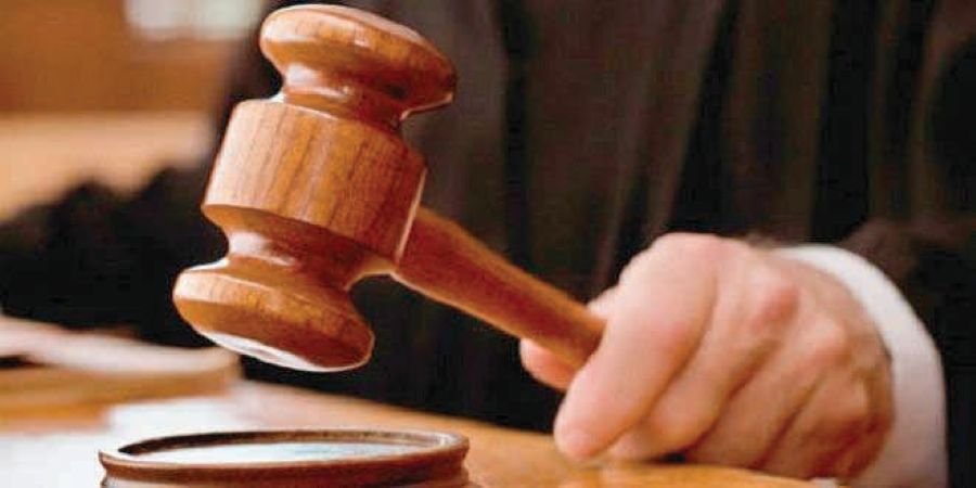 Condamnări grele în cazul unei minore violate cu complicitatea mamei