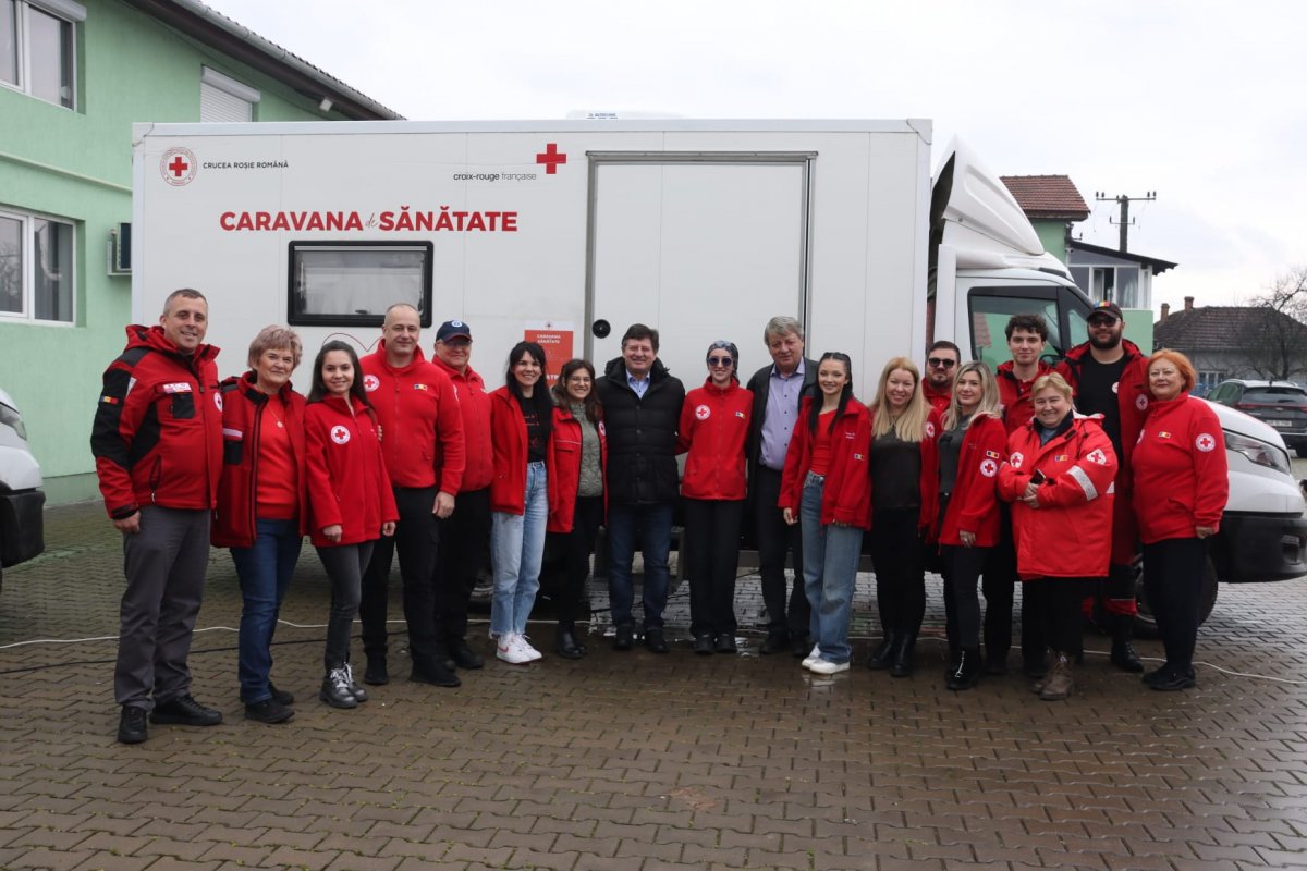Sănătatea vine mai aproape de oameni: Caravana de Sănătate ajunge la Cermei (FOTO)