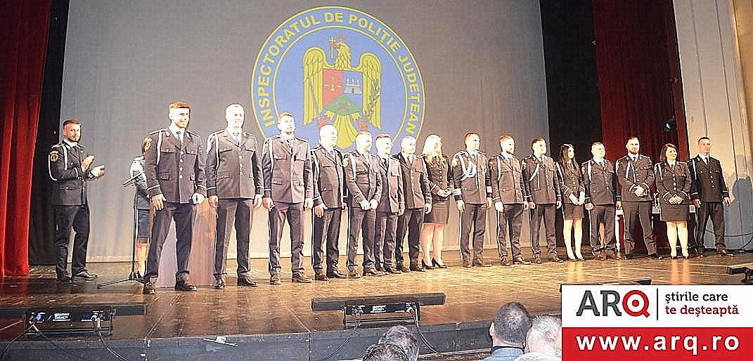 Înaintări în grad cu prilejul Zilei Poliției Române la Arad - 203 Foto(reportaj)