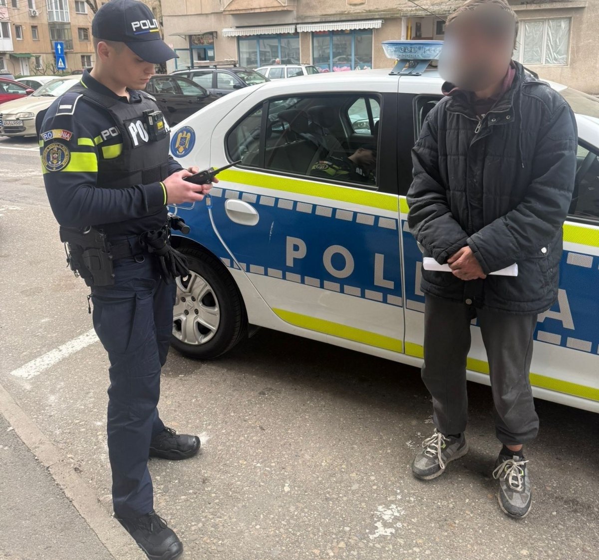 Acțiune împotriva cerșetoriei în municipiu: zece persoane duse la Adăpostul de noapte