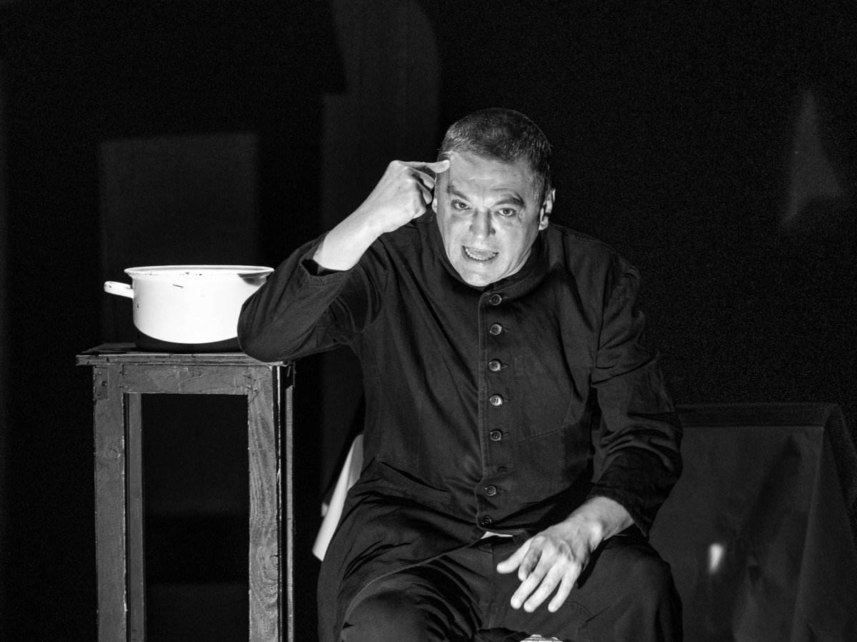 Compania „Aradi Kamaraszínház” la Festivalul MOST FESZT de la Tatabánya, Ungaria 