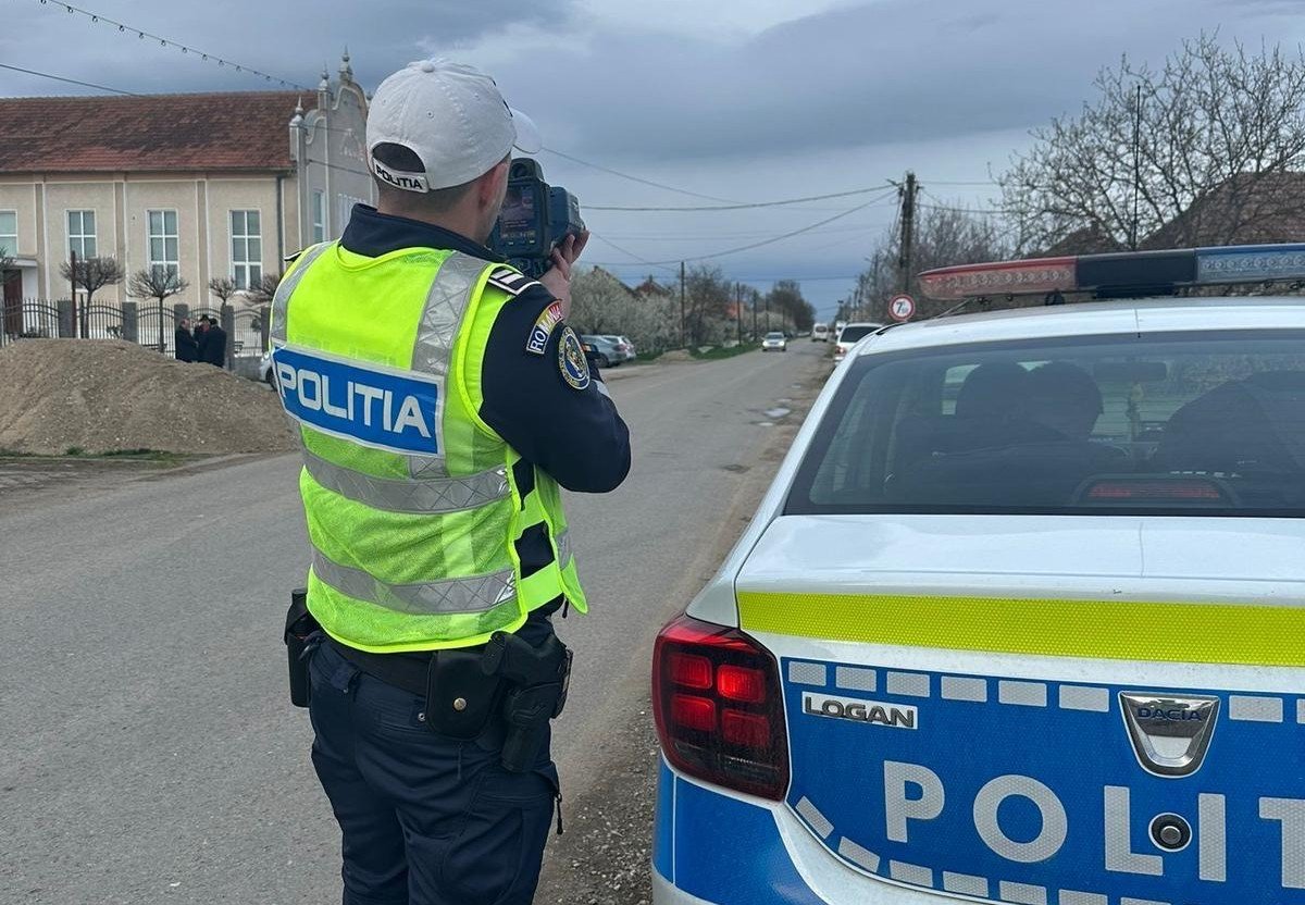 Razie pe drumurile din județ: 240 de șoferi testați, 289 de amenzi și opt permise reținute (FOTO)