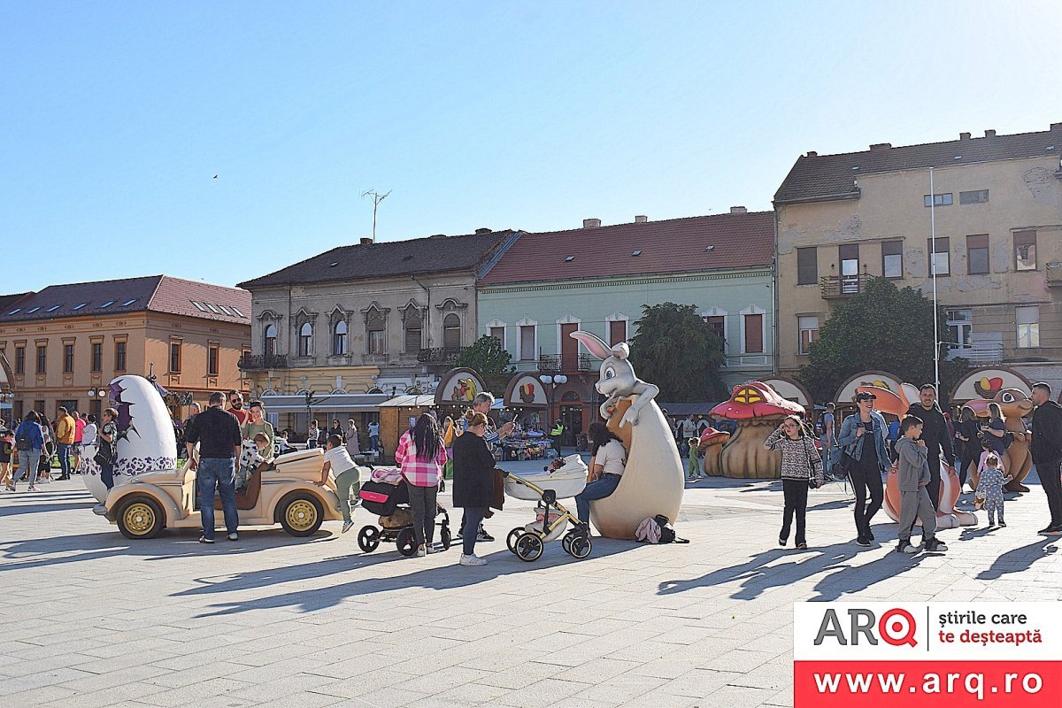 Concert de pricesne și cântece religioase, de Florii, la Târgul de Paști din Arad