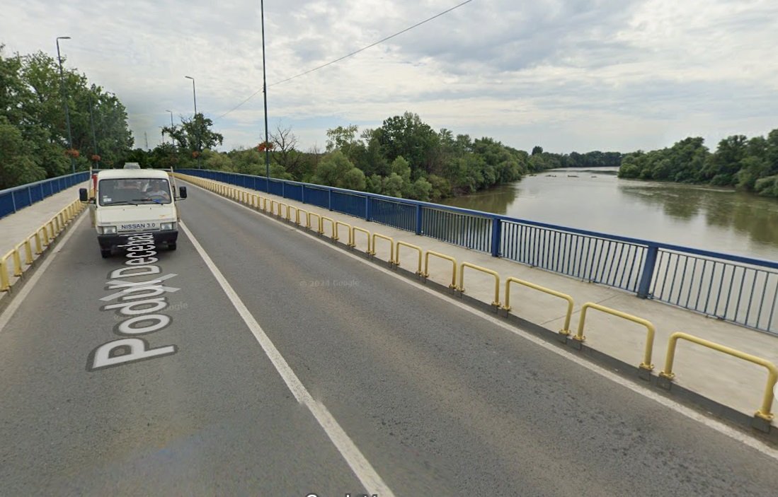 Vin zile cu restricții de circulație pe Podul Decebal