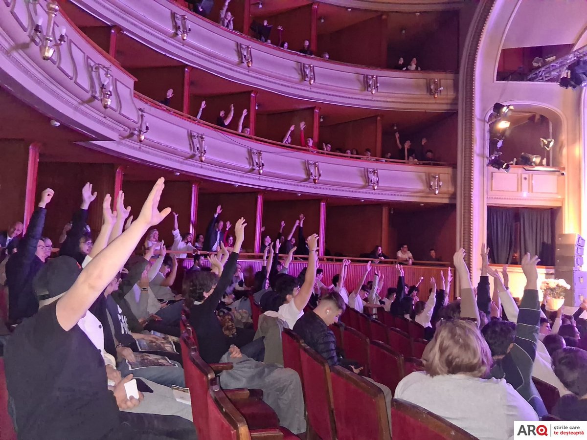 Maratonul pentru Educație Antreprenorială la ediția a IV-a: 305 liceeni din Arad, în competiția ideilor de afaceri; vezi ce echipă s-a calificat în finală (FOTO)