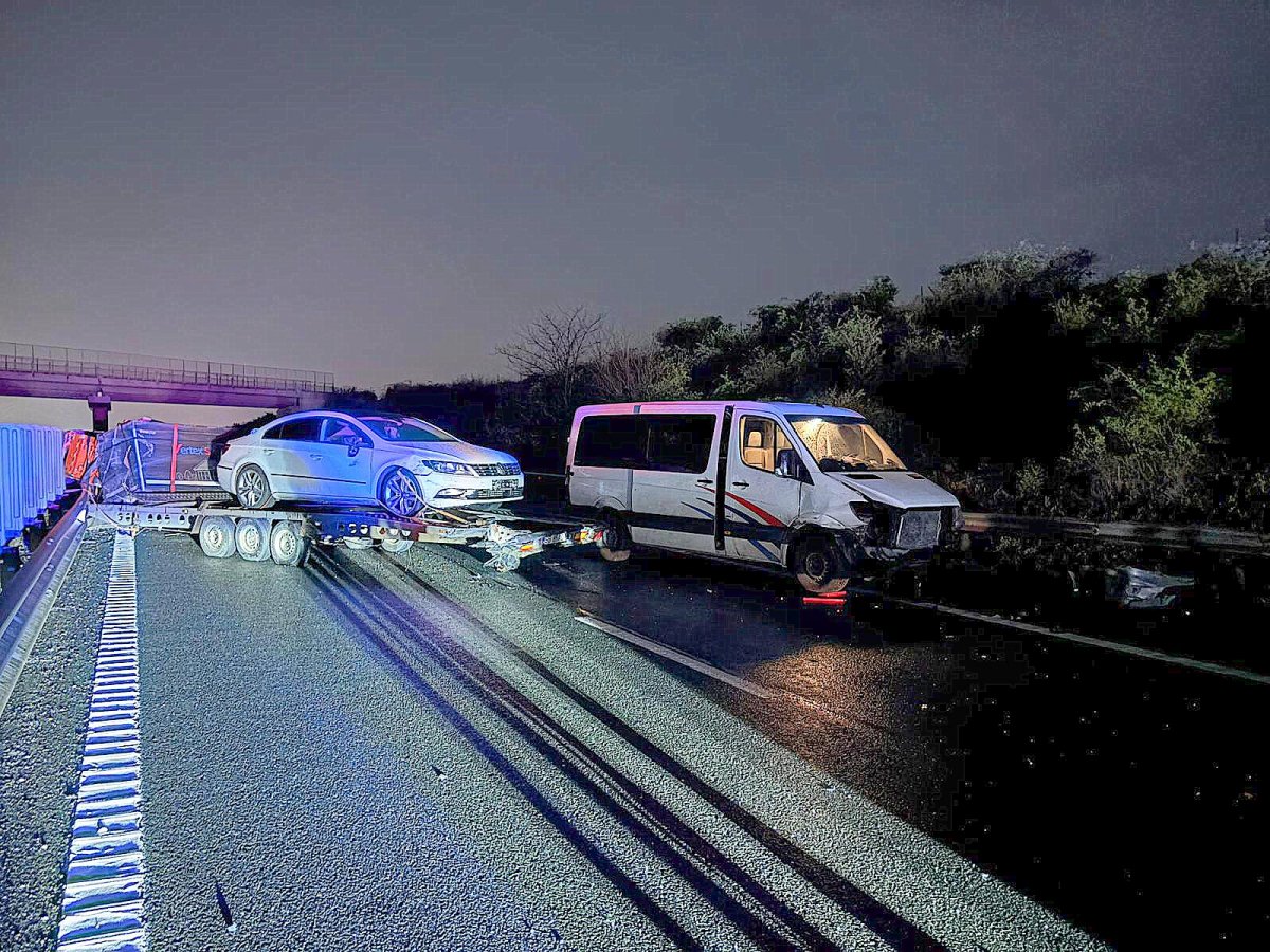 Carambol cu un TIR și mai multe mașini pe Autostrada A1 în apropiere de Orțișoara