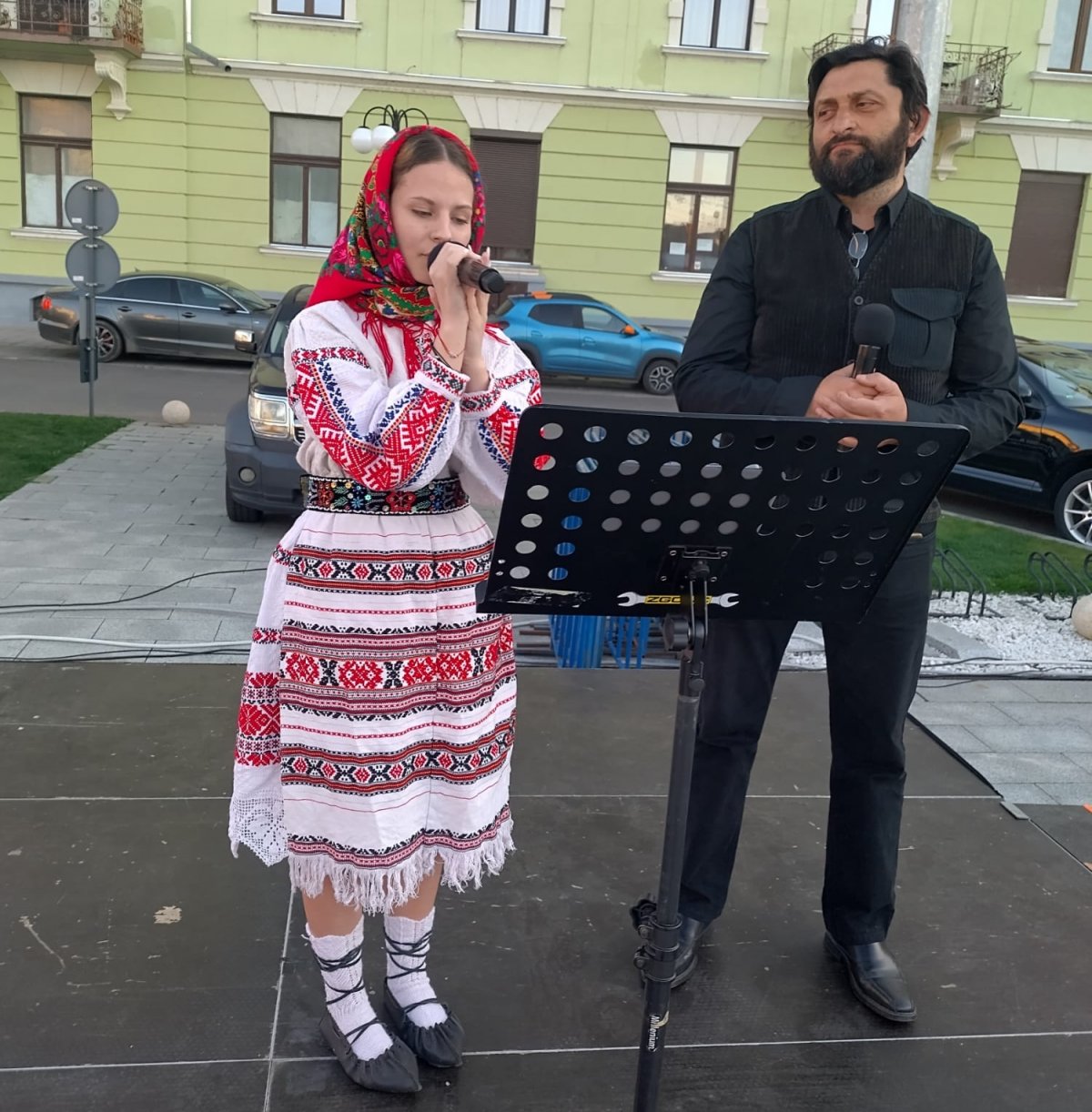 Concert de pricesne și cântece religioase, de Florii, la Târgul de Paști din Arad