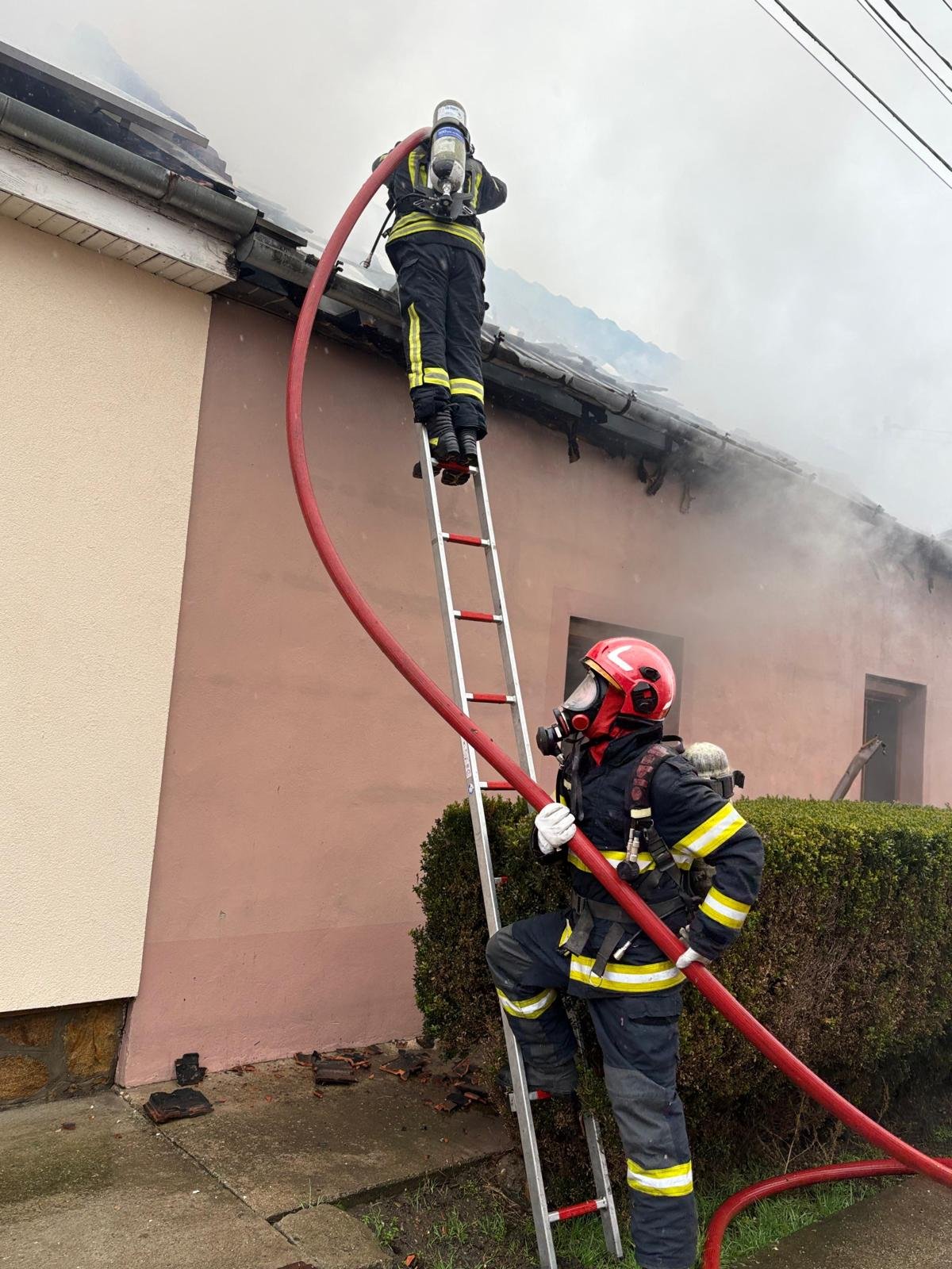 Incendiu izbucnit la o casă pe str. Alexandru Odobescu 